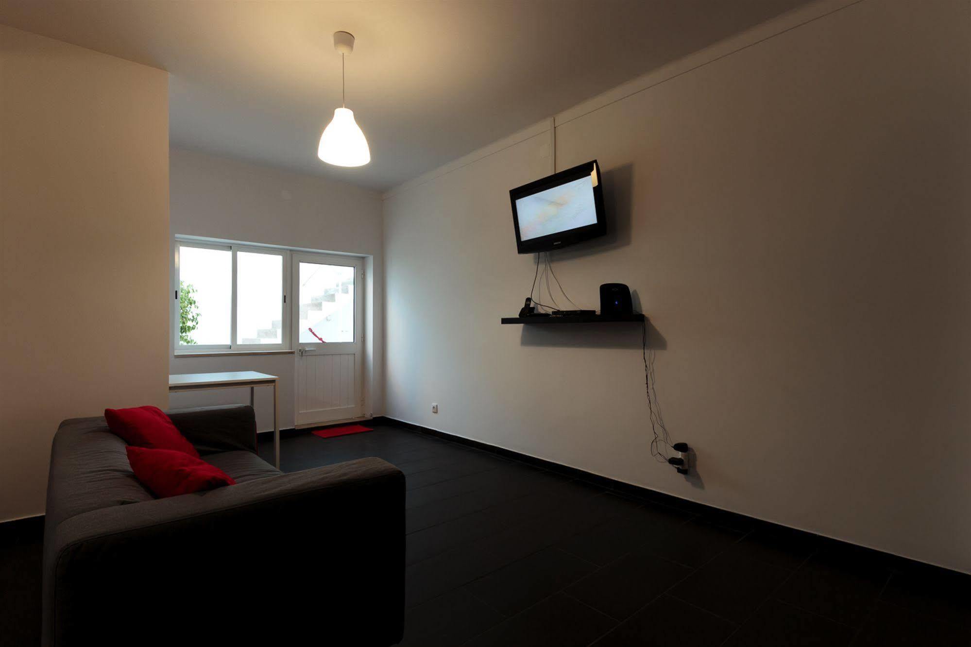 Porta 86 Hotell Cantanhede Eksteriør bilde